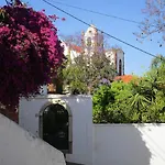 Casa Da Muralha