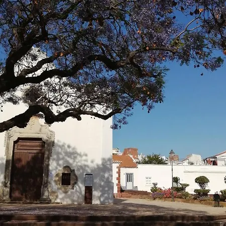 Casa Da Muralha