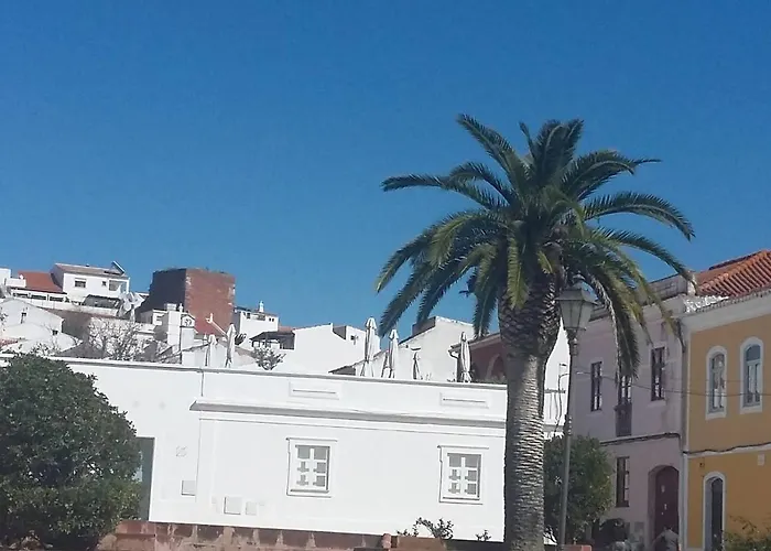 Casa Da Muralha Holiday home *